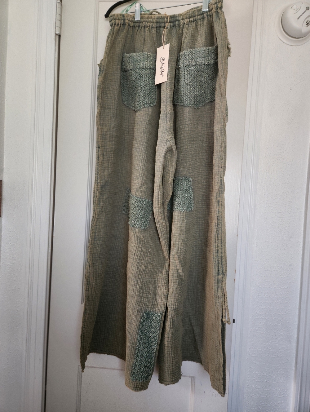 Blue Velvet Olive Patchwork Drawstring Pants - Picture 3 of 11